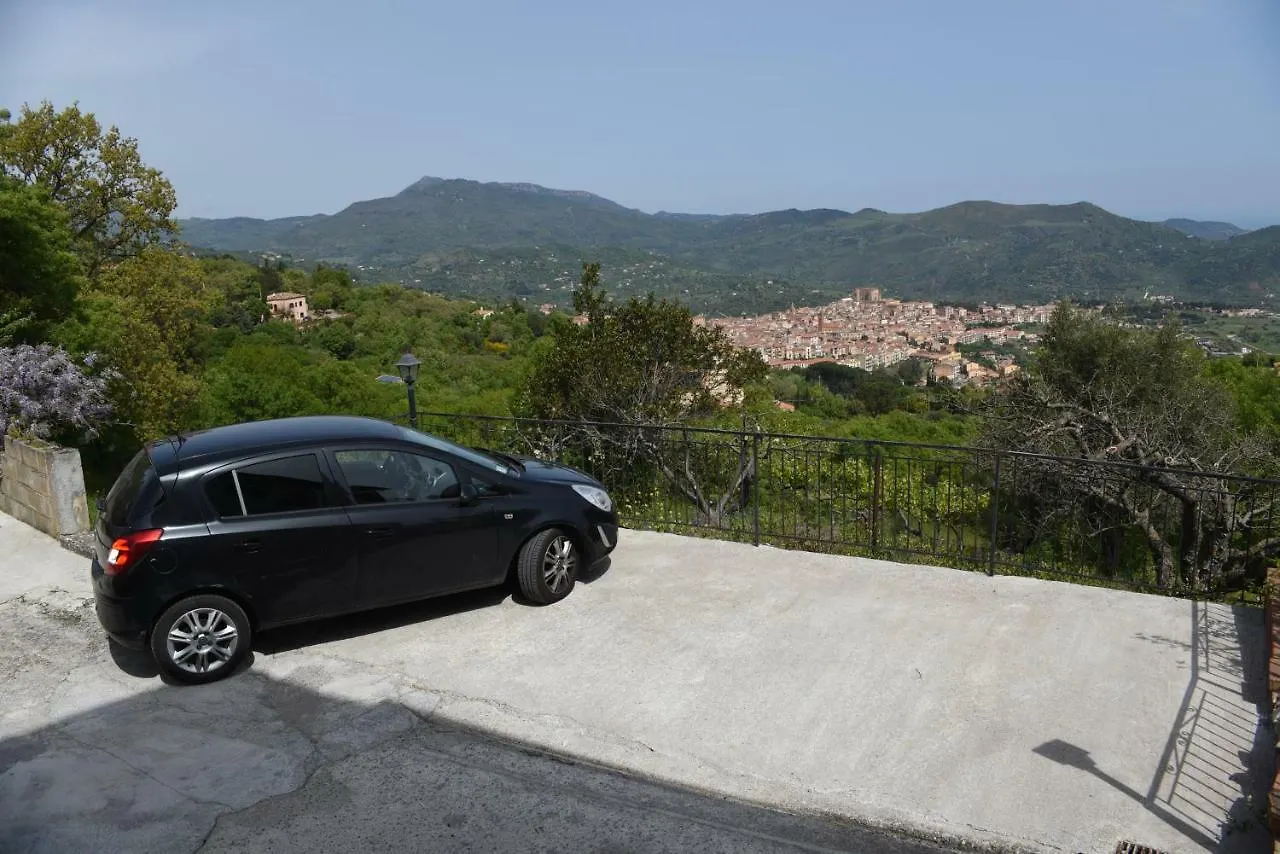 B&Sicily - Casa Magnolia Villa Castelbuono  Italia